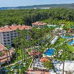 Utopia & Resort