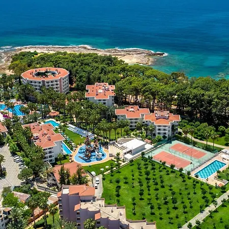 Resort Utopia & *