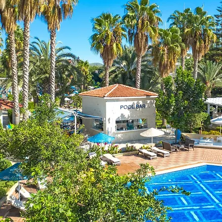 Utopia & Resort