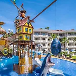 Utopia & Semesteranläggning (resort)