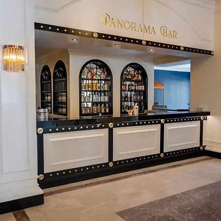 Utopia & منتجع أفسالاّر