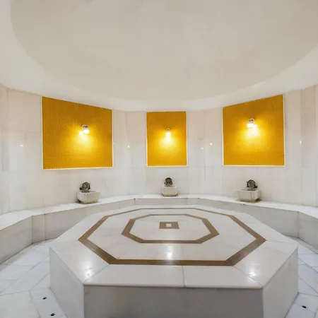 Utopia & 리조트 아브살라르